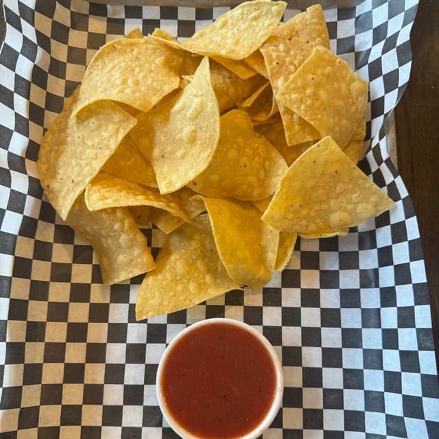 Chips & Salsa.